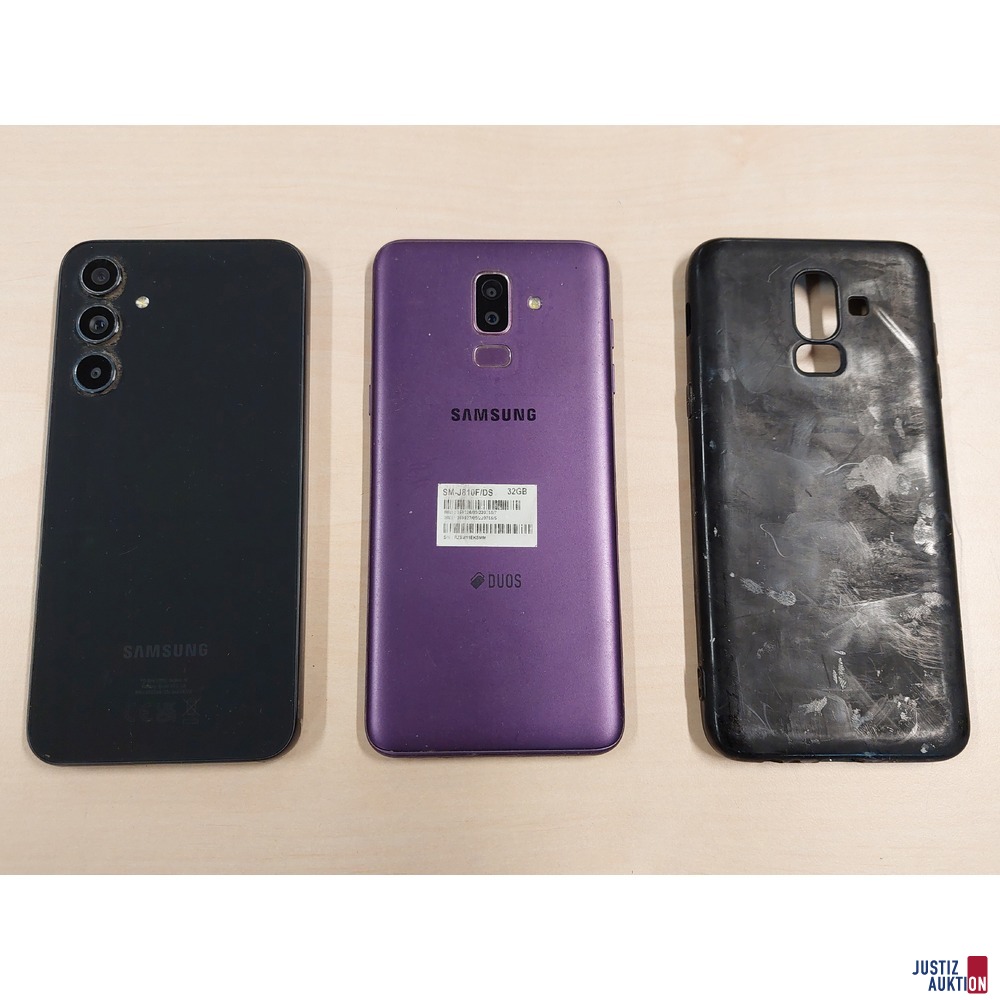 Handy der Marke Samsung Galaxy J8 u.a.