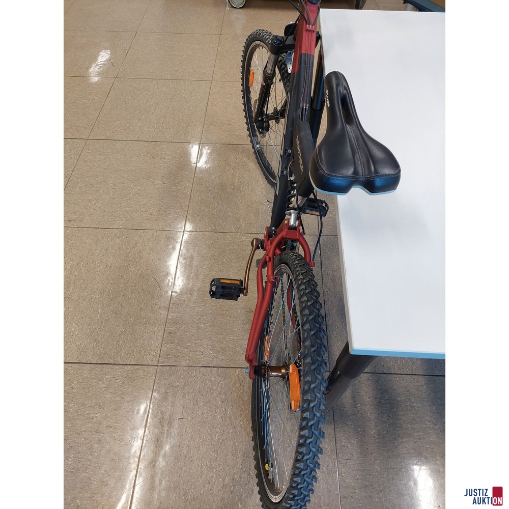 Fahrrad der Marke Cross Marathon