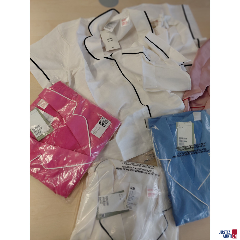 Konvolut an Pyjama von H&amp&semi;M