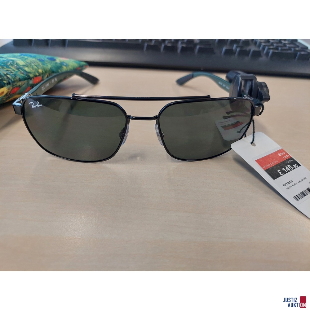 Sonnenbrille der Marke RayBan RB3701