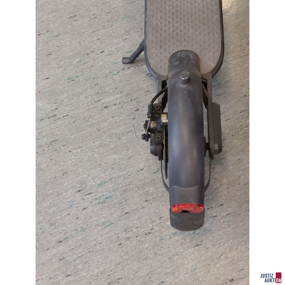 E-Scooter der Marke Mi 1S