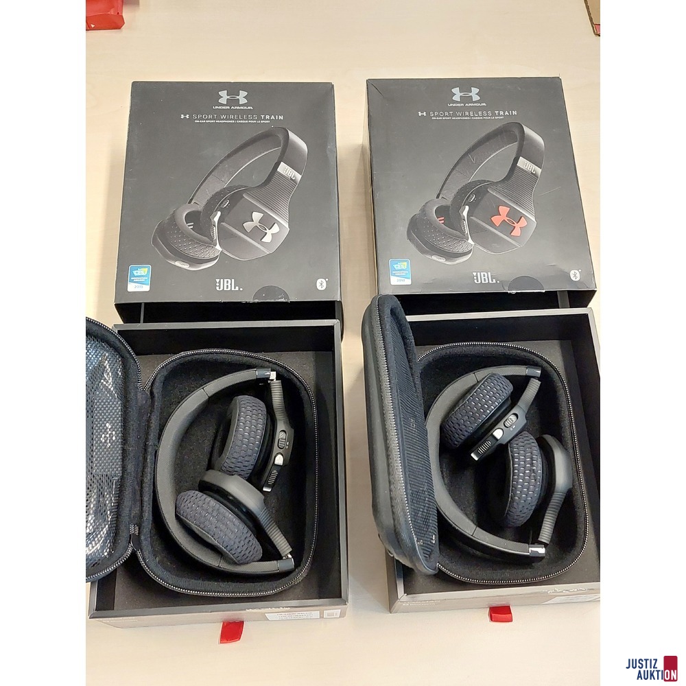 2 Bluetooth Sportkopfhörer der Marke Harman Under Armour – JBL