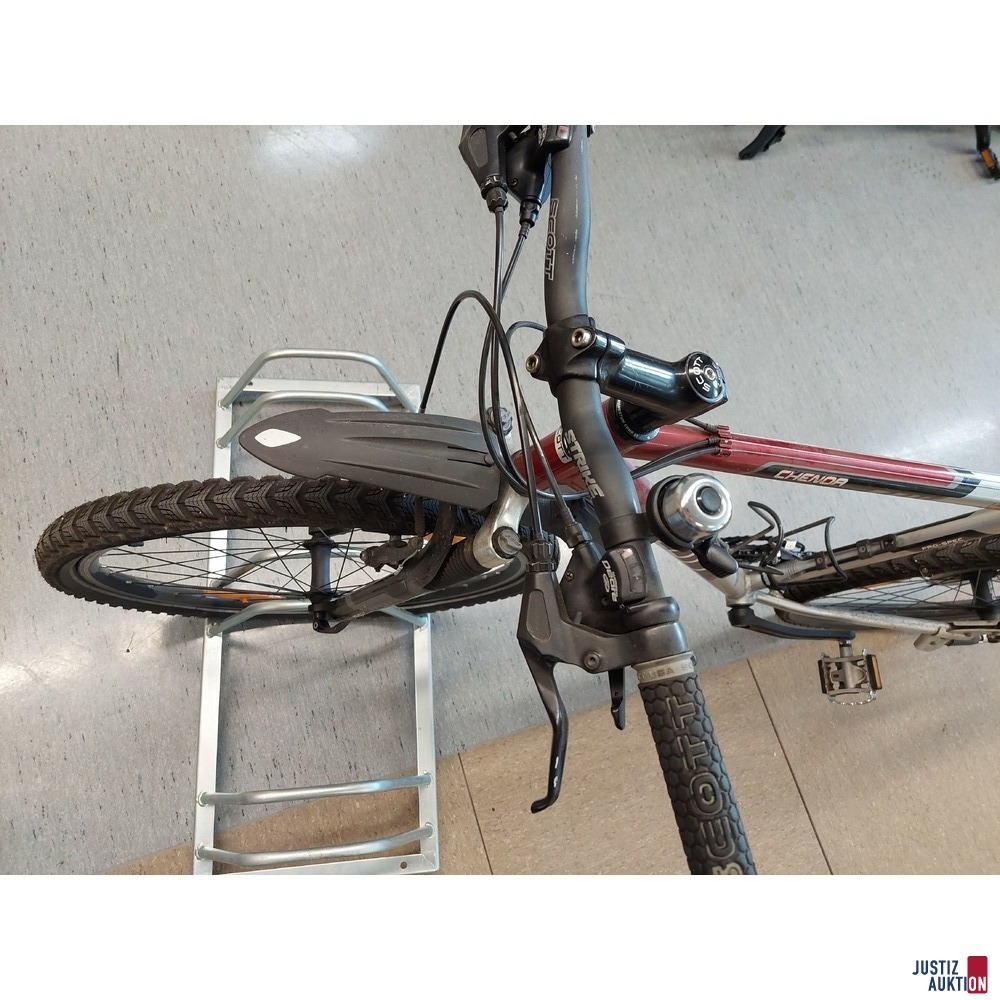 Fahrrad der Marke Scott Chenoa