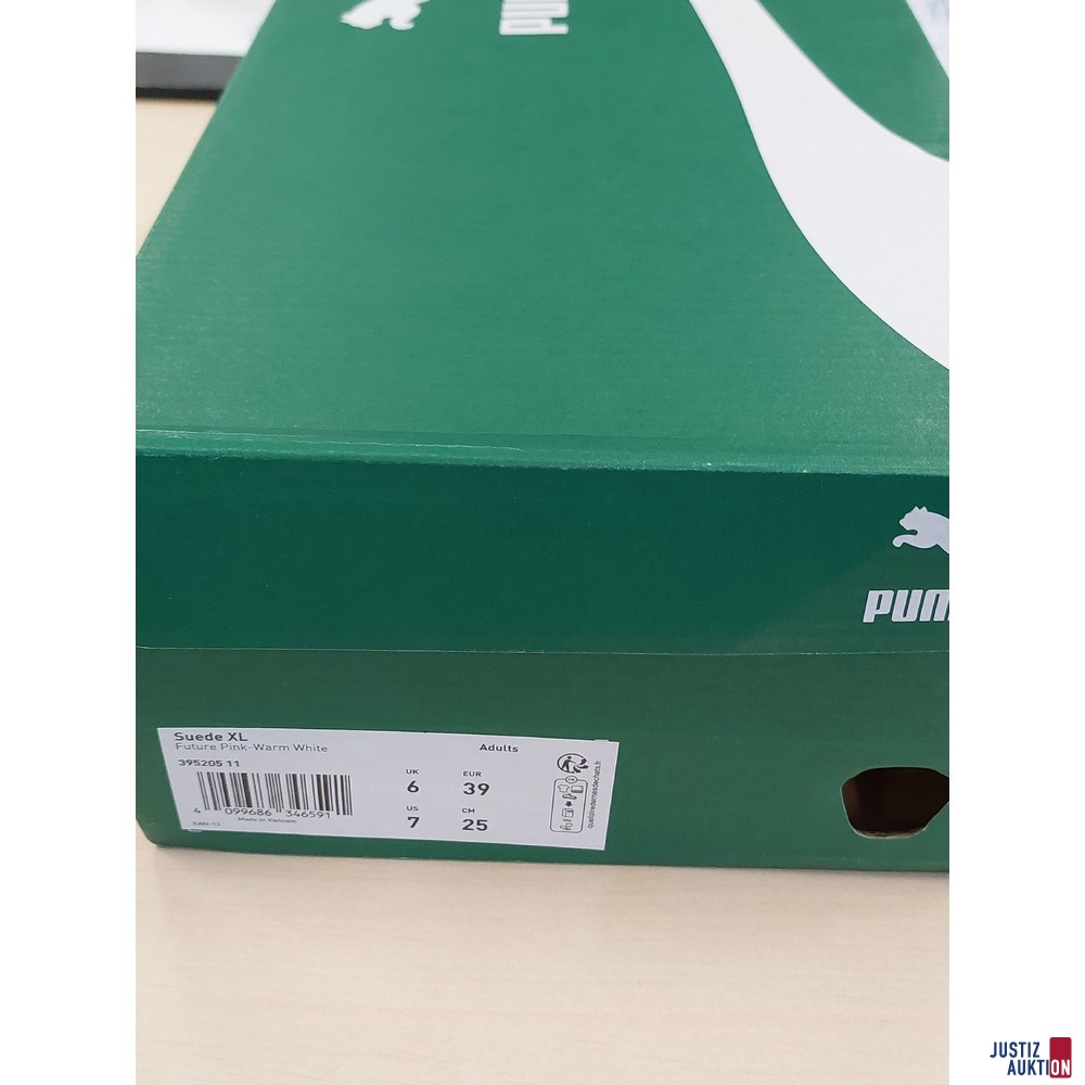 Sneaker der Marke Puma Suede XL