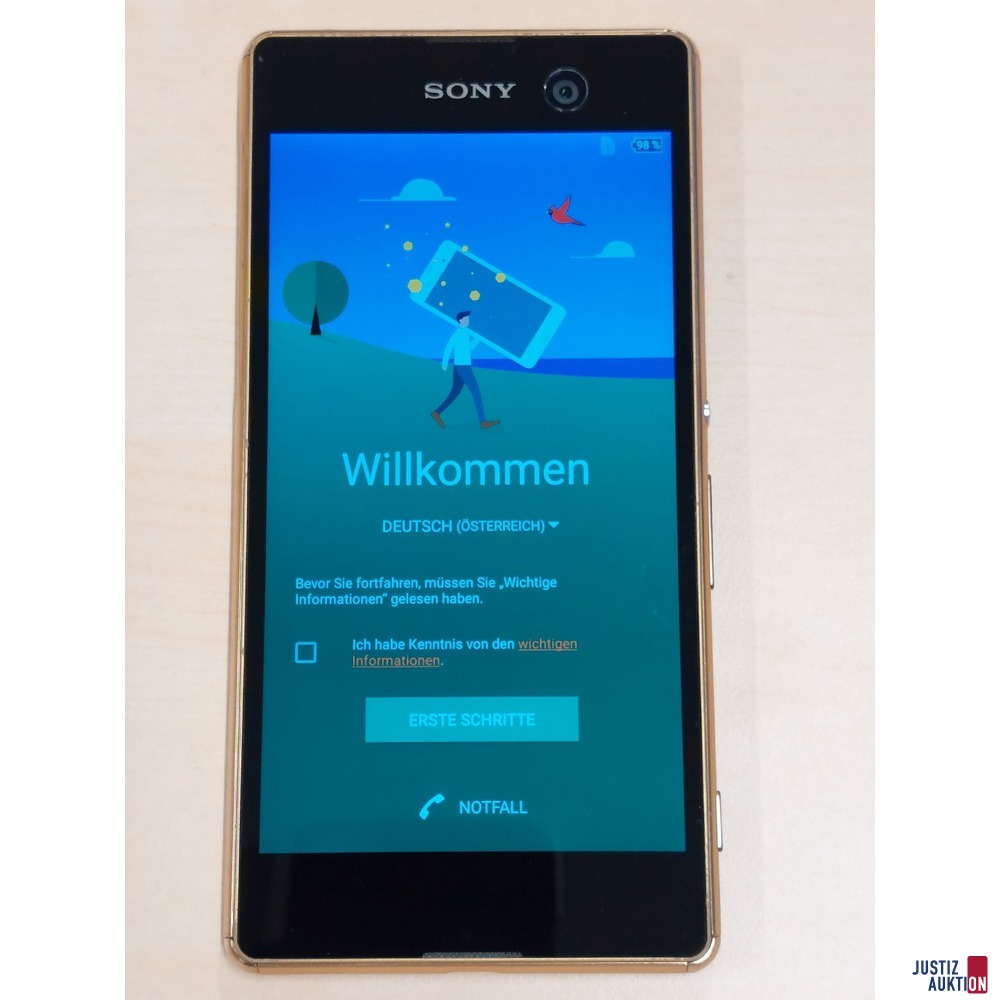 Handy der Marke Sony Xperia Model: E5606 gebraucht/Gebrauchsspuren vorhanden