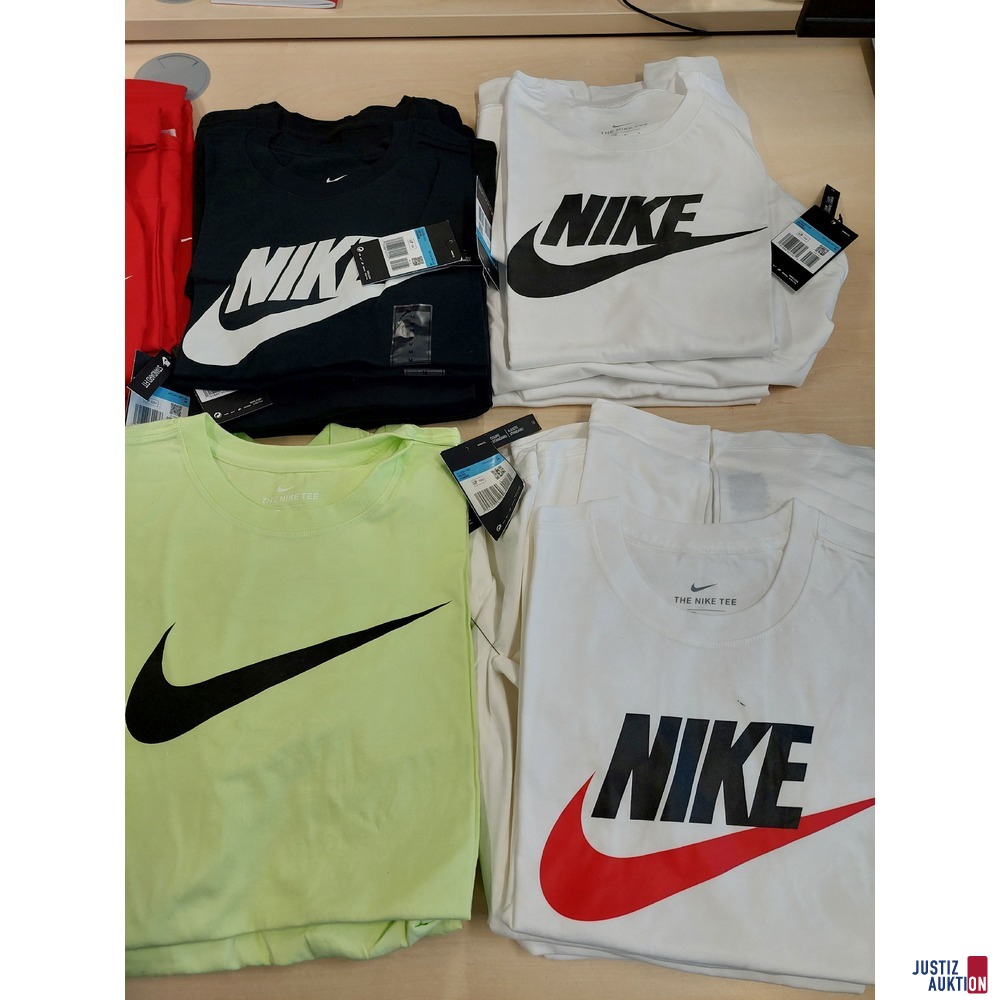 34 Kurzarm T- Shirt der Marke Nike, Gr. M
