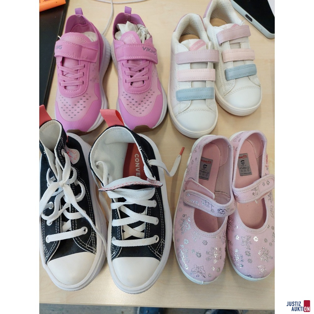 4 Paar Kinderhschuhe