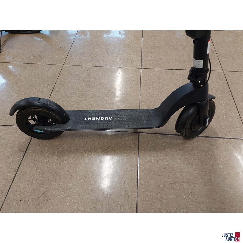 E-Scooter der Marke Augment ES 210 (450W)