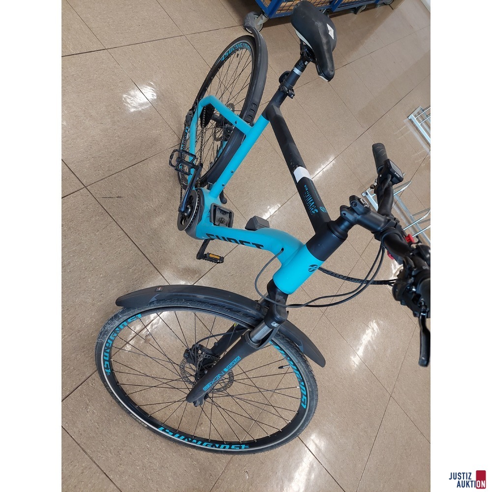 E-Bike der Marke Ghost E-Square 28 Zoll