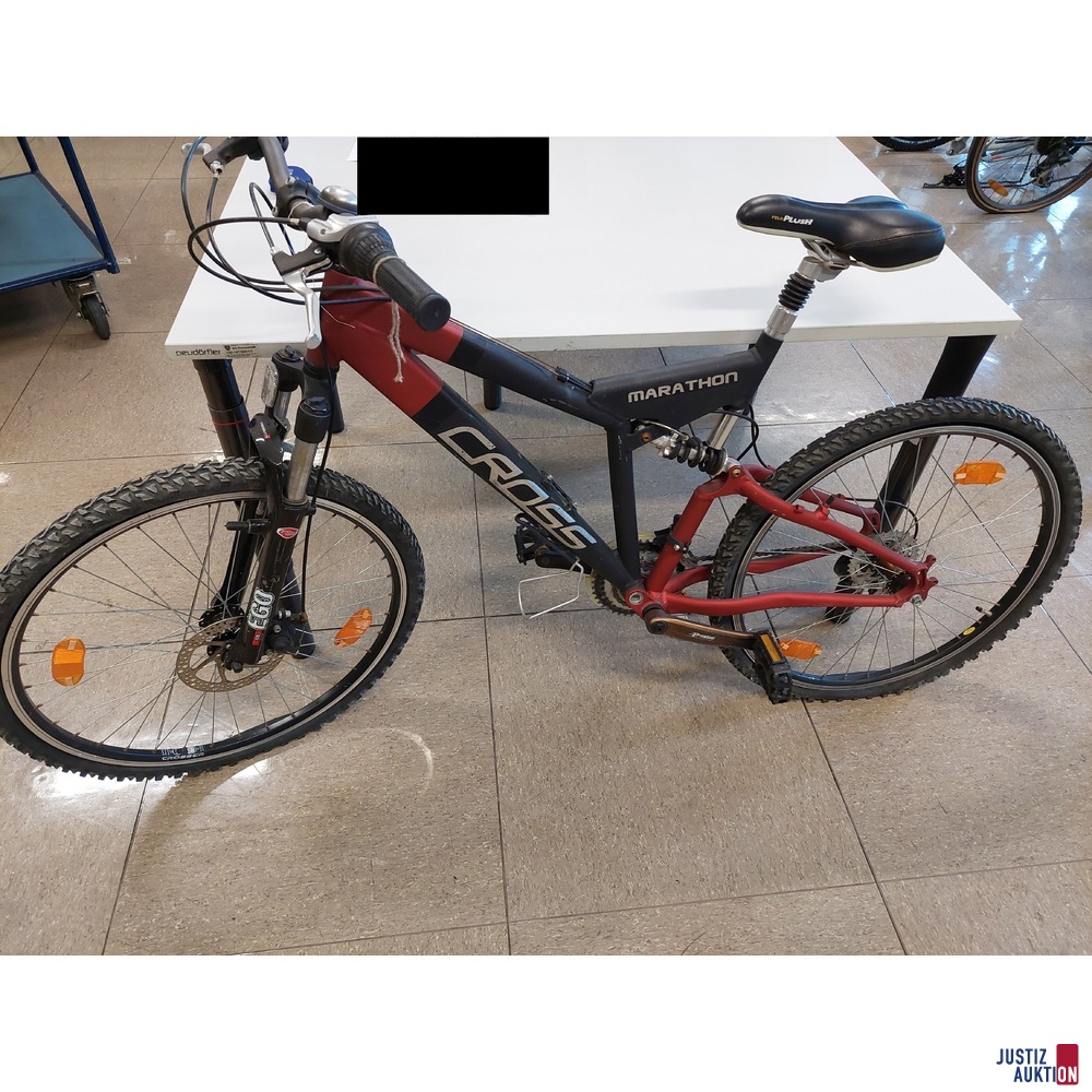 Fahrrad der Marke Cross Marathon