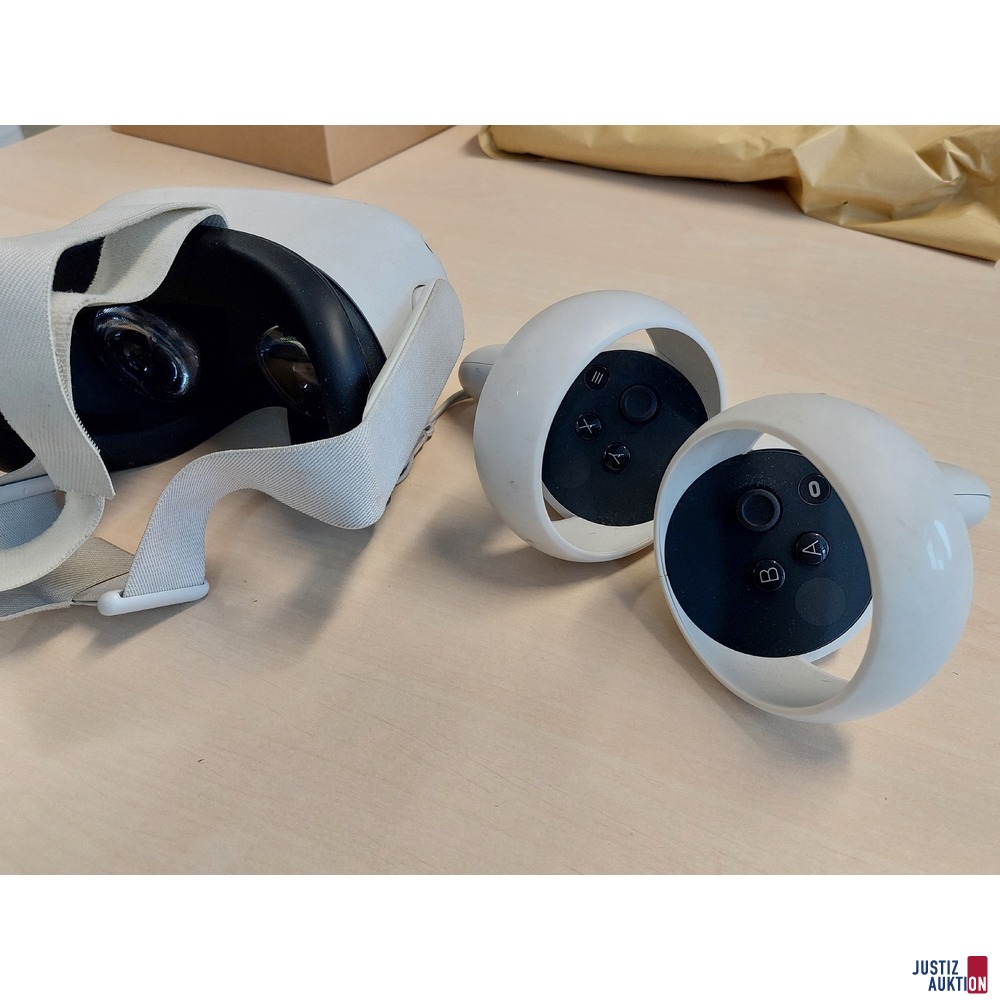 VR Helm der Marke Oculus inkl. Controller