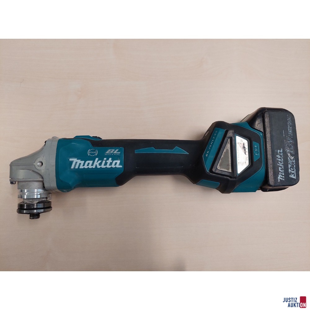 Akku-Winkelschleifer der Marke Makita DGA513