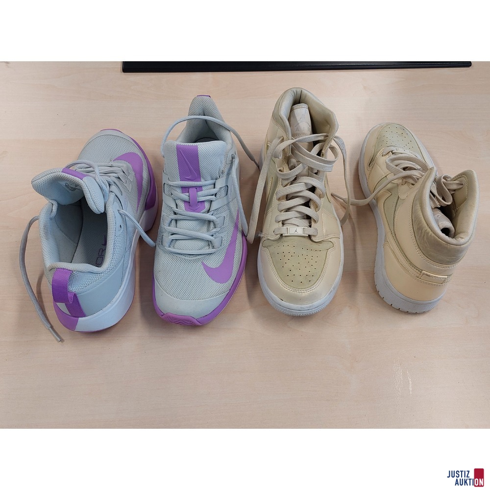 Sneaker der Marke Nike 1x Air Jordan Gr&period; 41 1x Vapor Gr&period; 40 leichte Tragespuren vorhanden