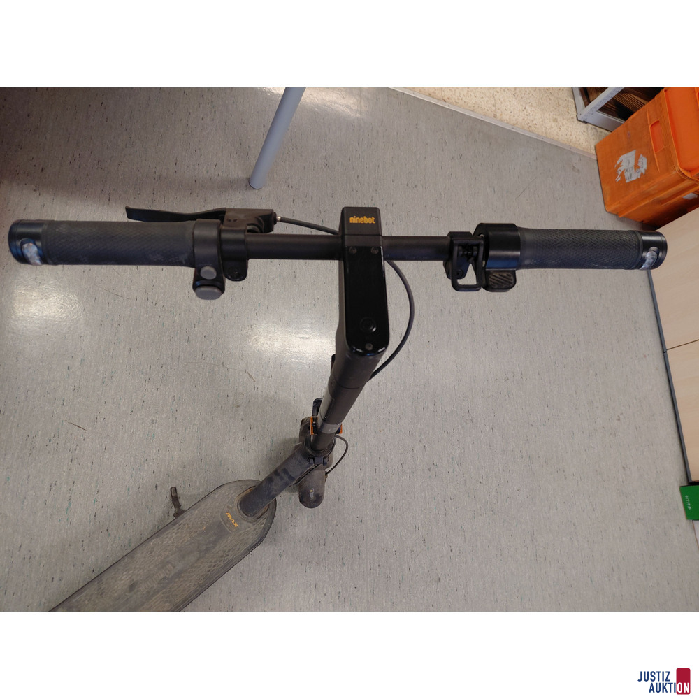 E-Scooter Ninebot Kick Scooter - Model&colon; 051501E
