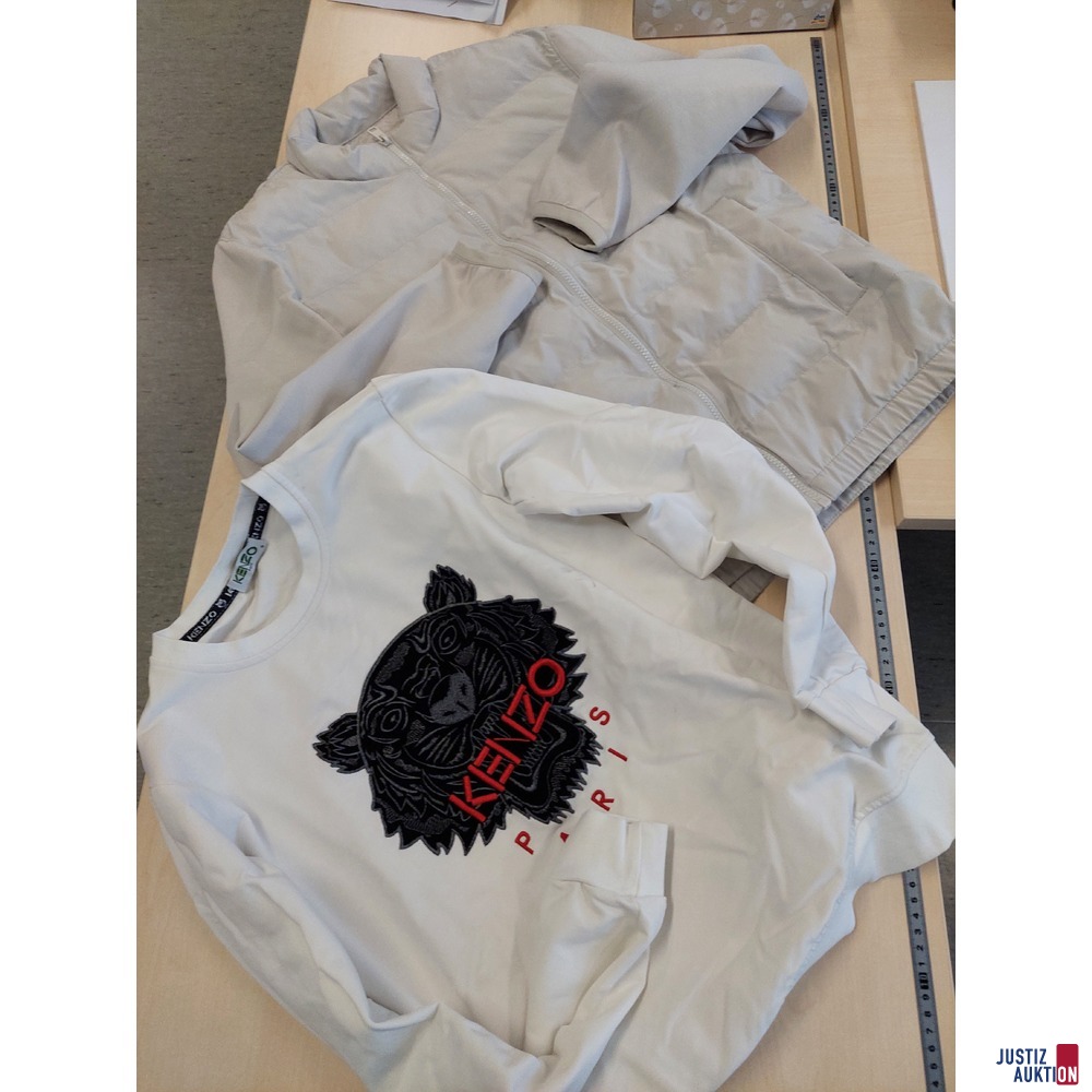 1 Jogginghose von Bershka Gr&ouml;&szlig;e S u&period;a&period;