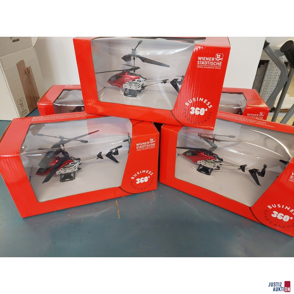 5 Helikopter in Werbeverpackung von Wiener St&auml;dtische