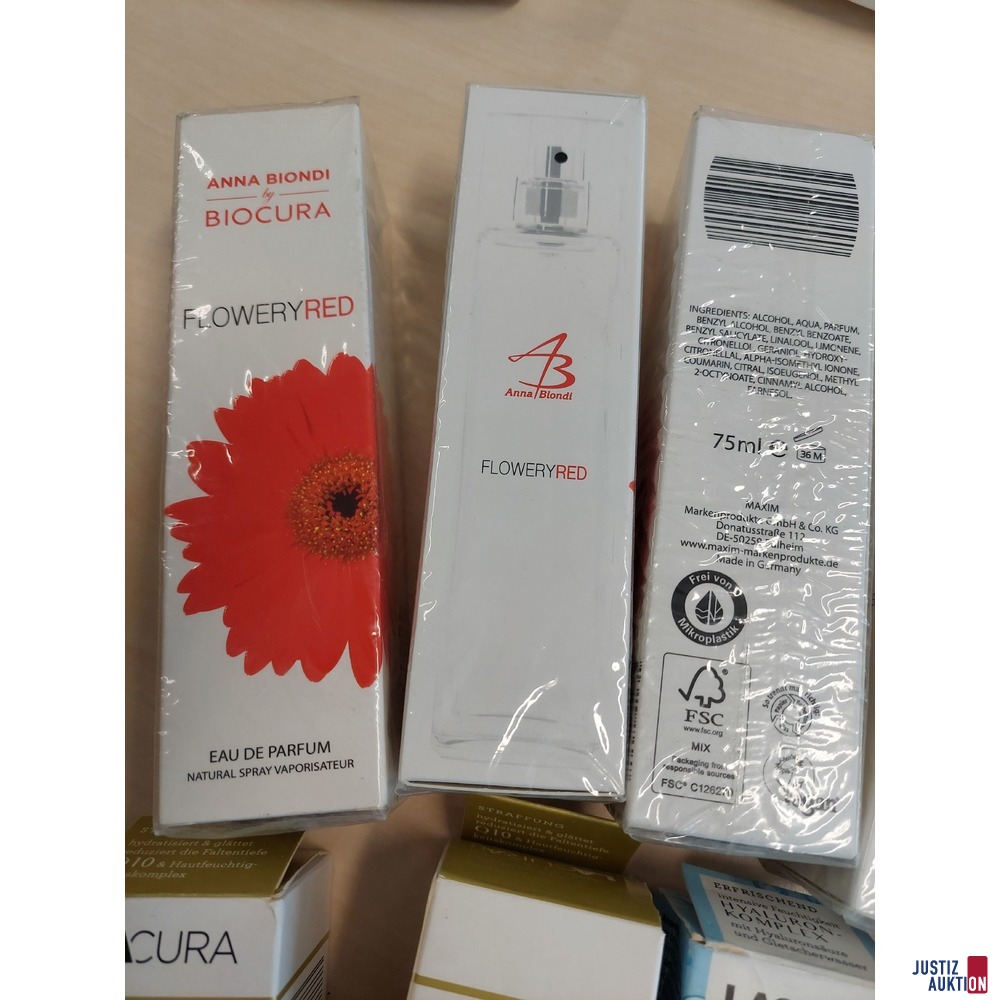 4 Packungen Eau de Parfum der Marke Anna Blondi u.a.