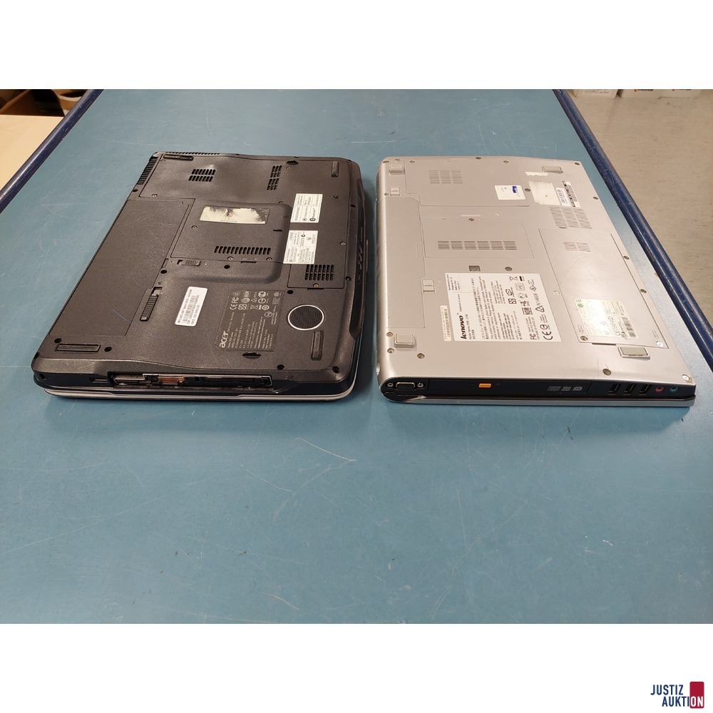 Laptop der Marke Lenovo Model&colon; 0768 u&period;a&period;