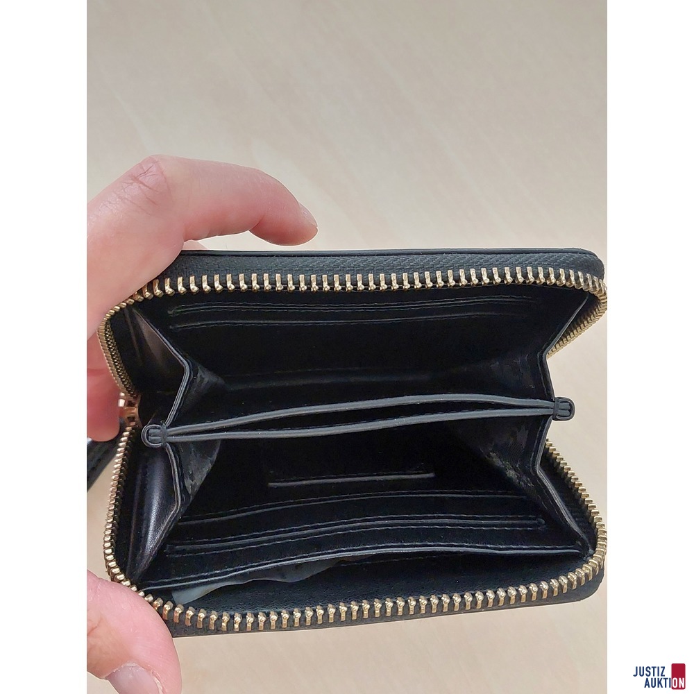 Damenbrieftasche der Marke Karl Lagerfeld u.a.