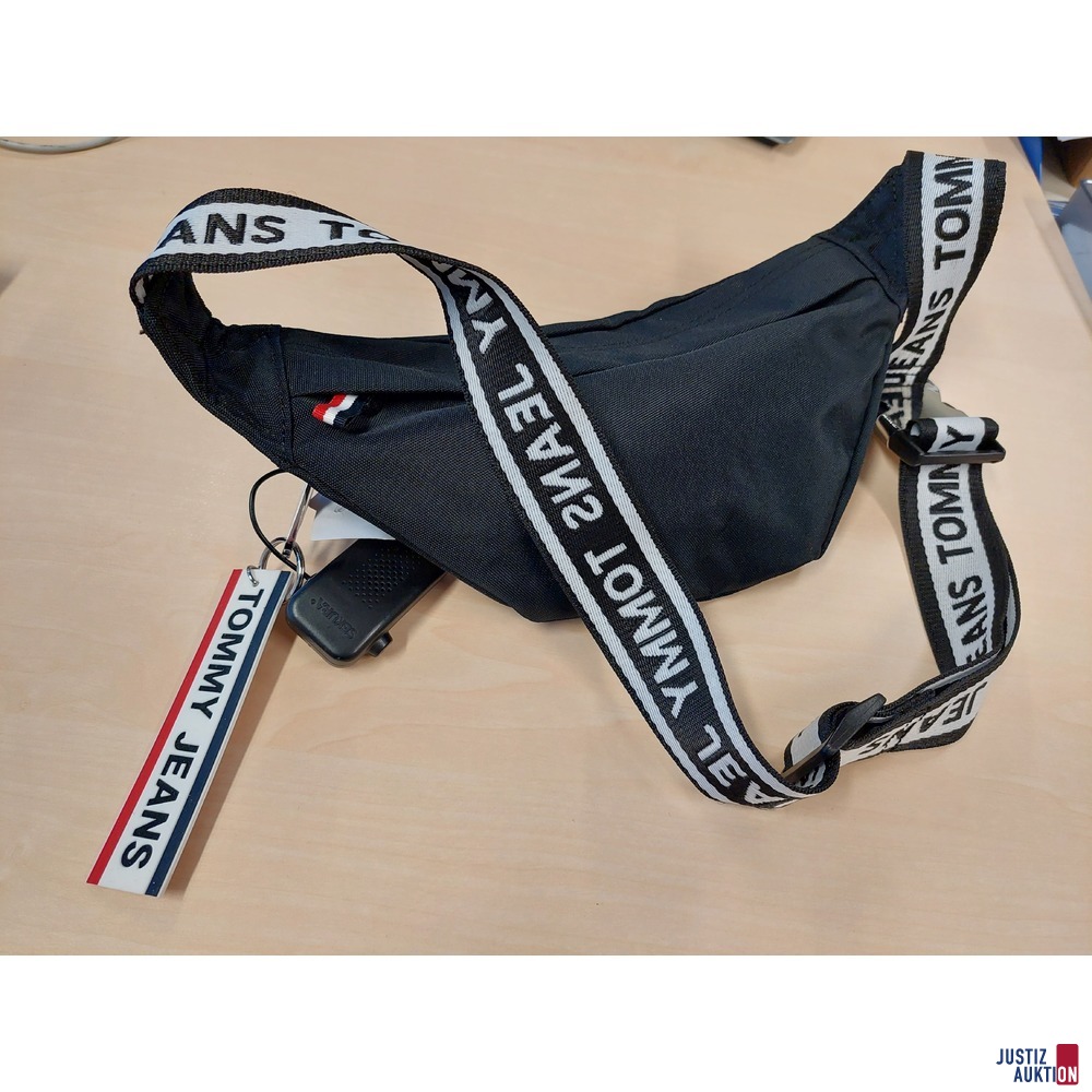 Bauchtasche der Marke Tommy Jeans neuwertig