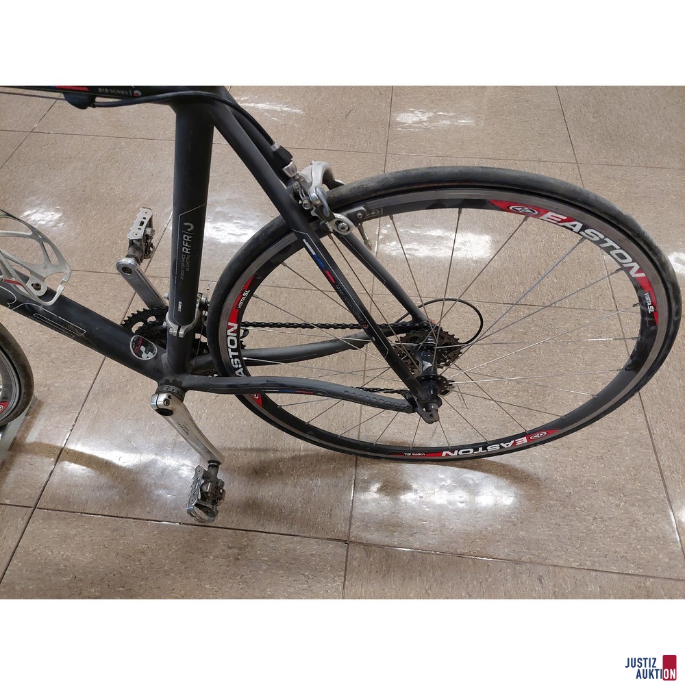 Rennrad der Marke CUBE AGREE Alu 7005