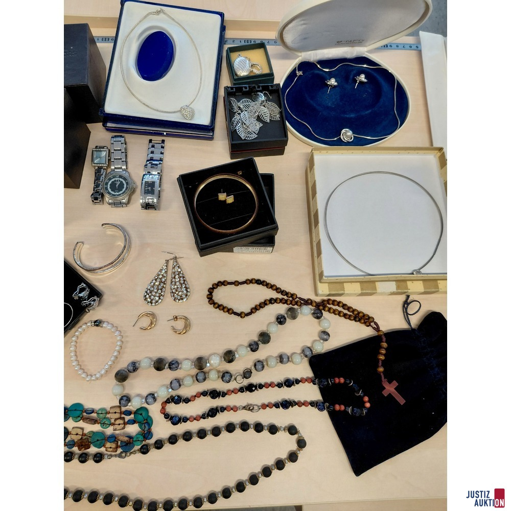Diversen Modeschmuck u&period;a&period;