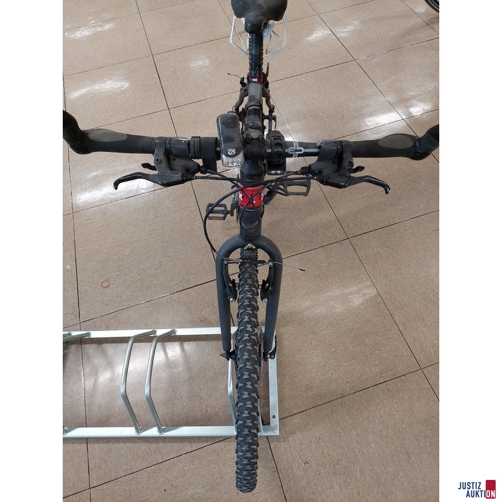 Fahrrad der Marke Canondale