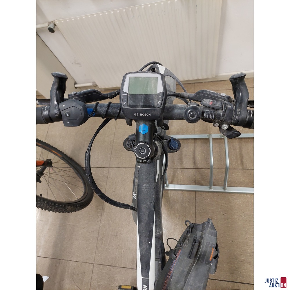 E-Bike der Marke CUBE Reaction Hybrid CubeGard Performance 29