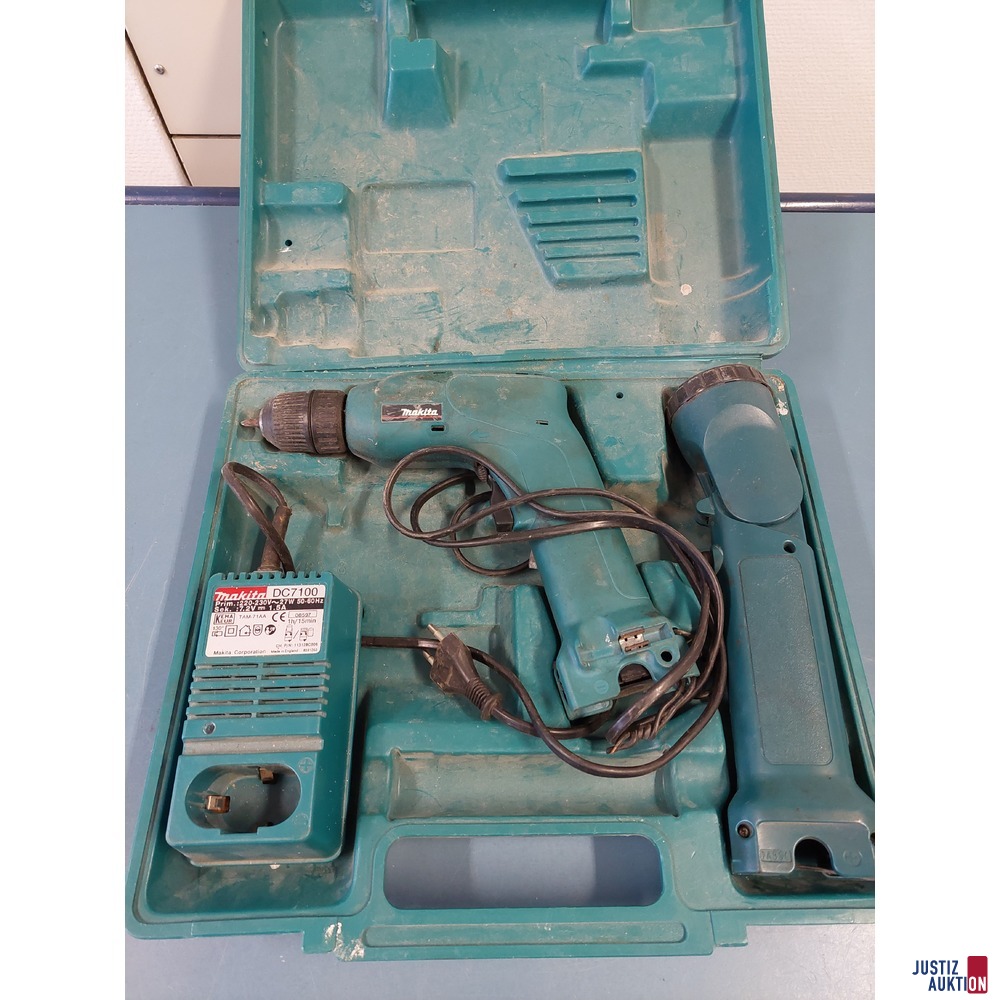 Werkzeugkoffer der Marke Makita u.a.