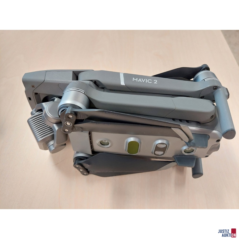 Drohne der Marke DJI Mavic 2 Model: RC1A 