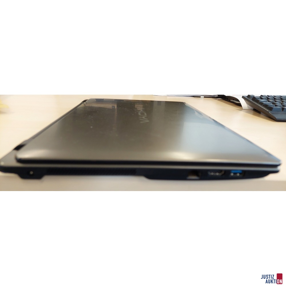 Laptop der Marke Medion Akoya - Model&colon; E6240
