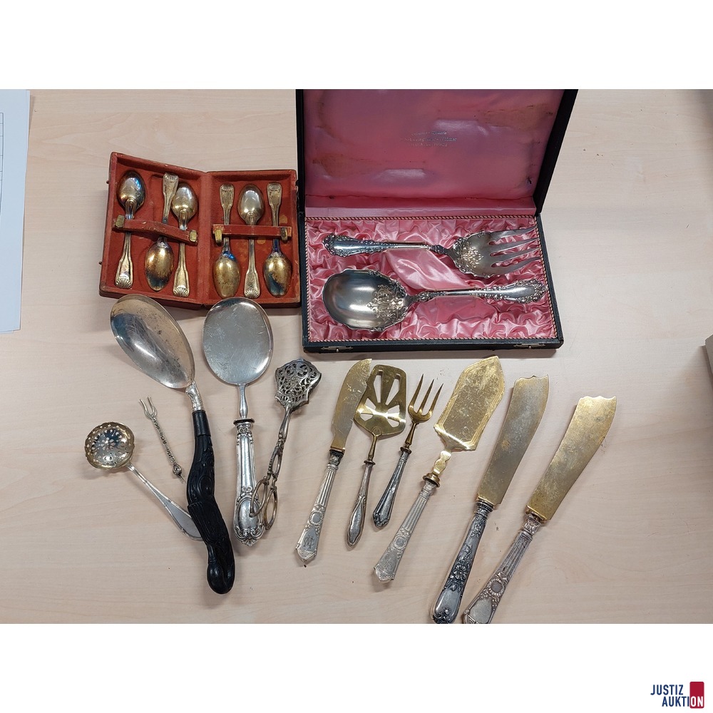 6 Stück Teelöffel vergoldet in antiker Box u.a.