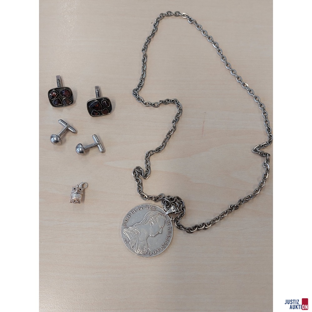 Diverser Silberschmuck 800 und 900 &permil; punziert sowie 1 Maria Theresientaler Anh&auml;nger 81 g