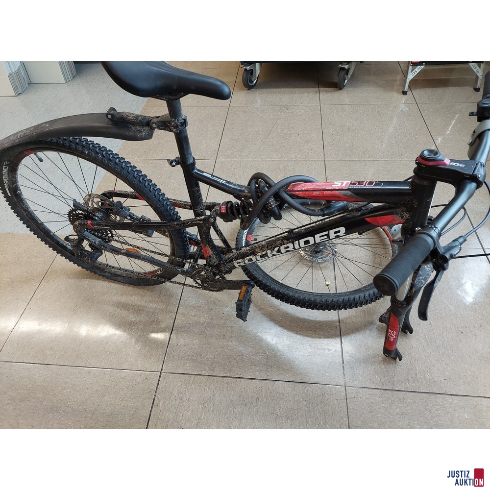 Fahrrad der Marke Rockrider ST 530S Sport Trail