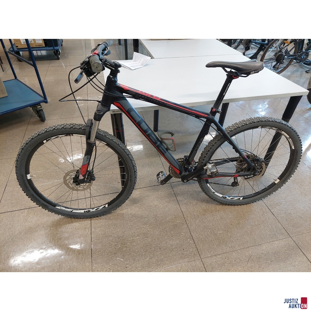 Fahrrad der Marke Cube CMPT Attention