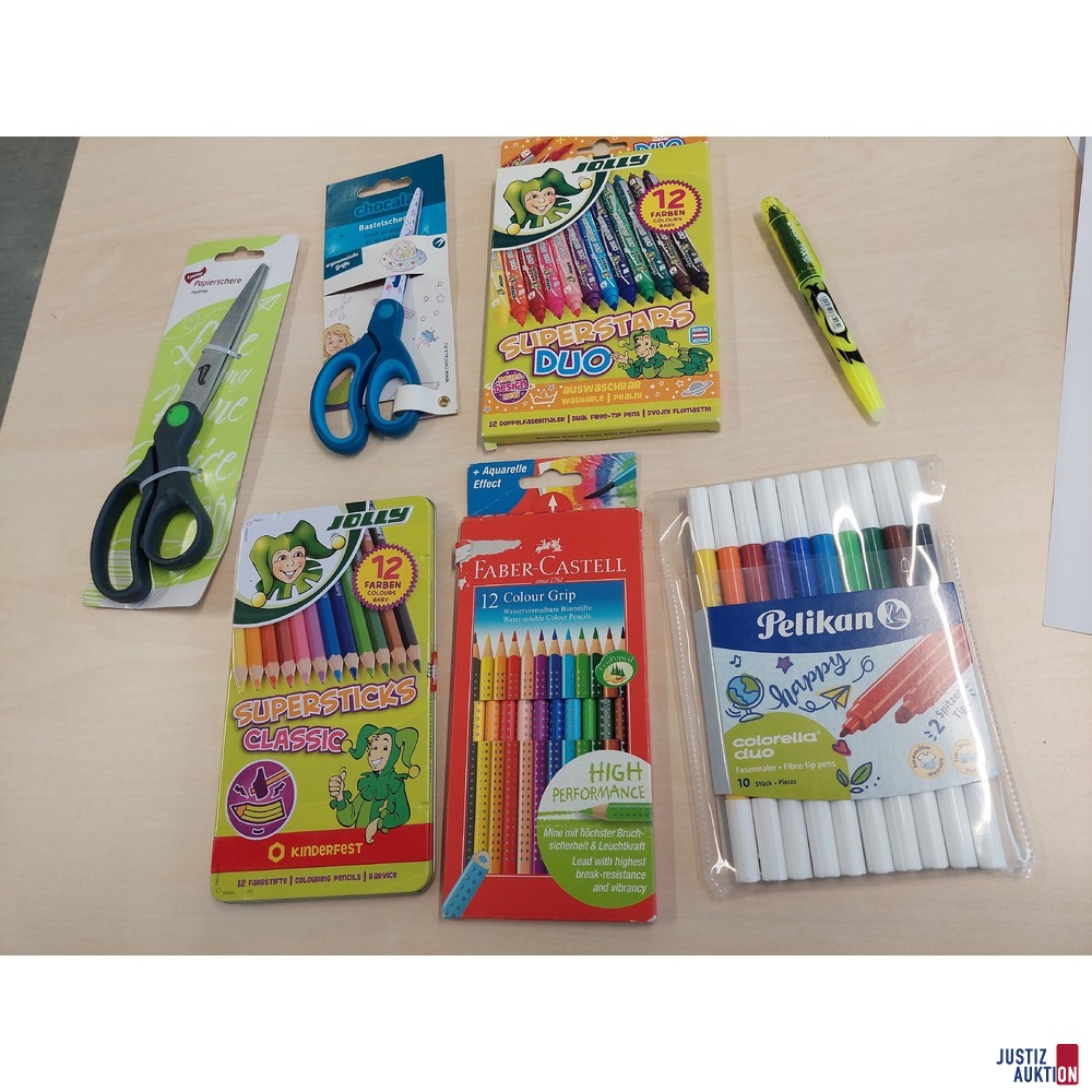 Papierschere und Bastelschere u.a.