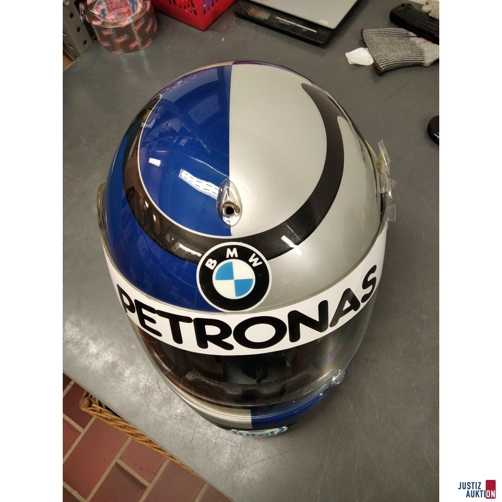 BMW Helm Petronas