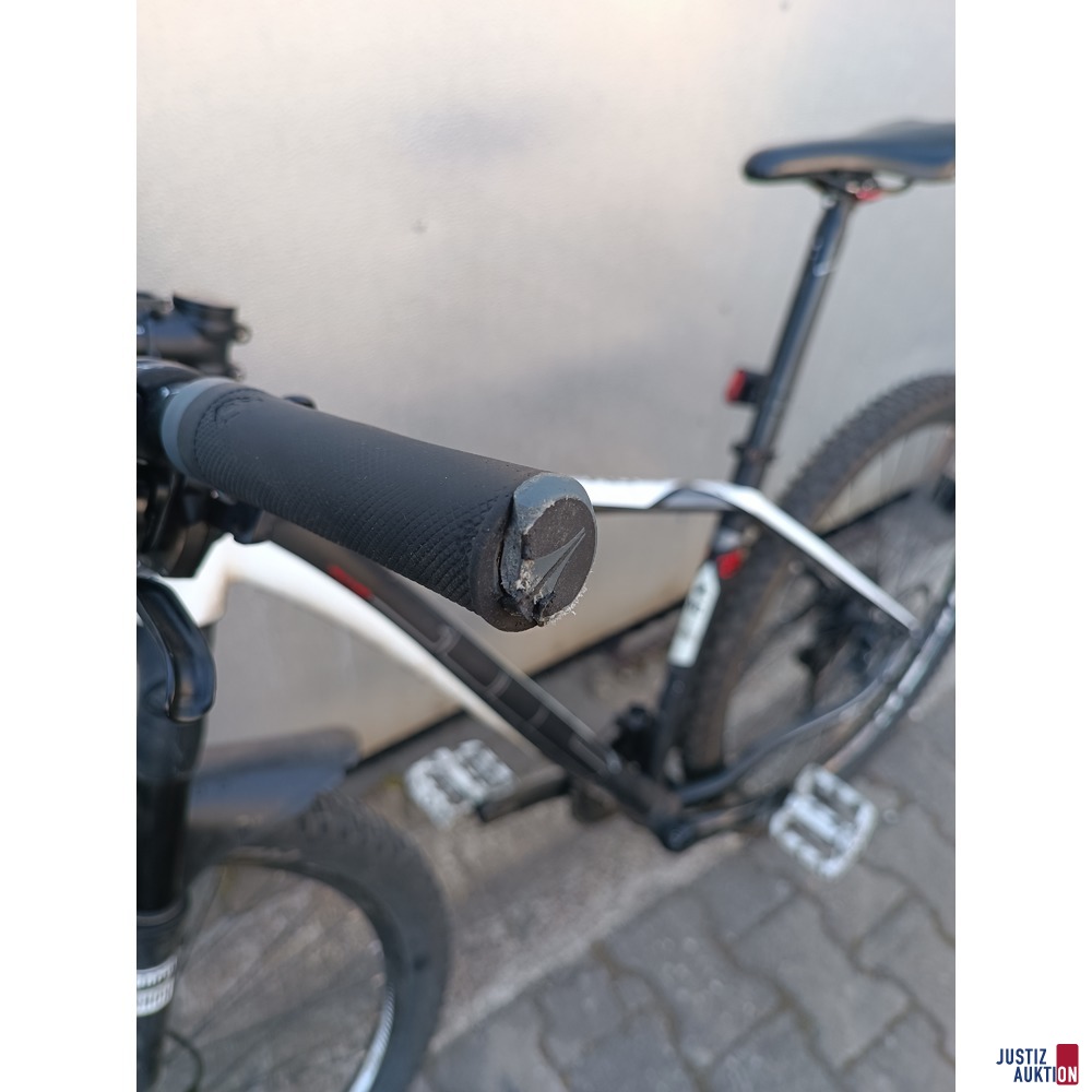 Schaden Handgriff