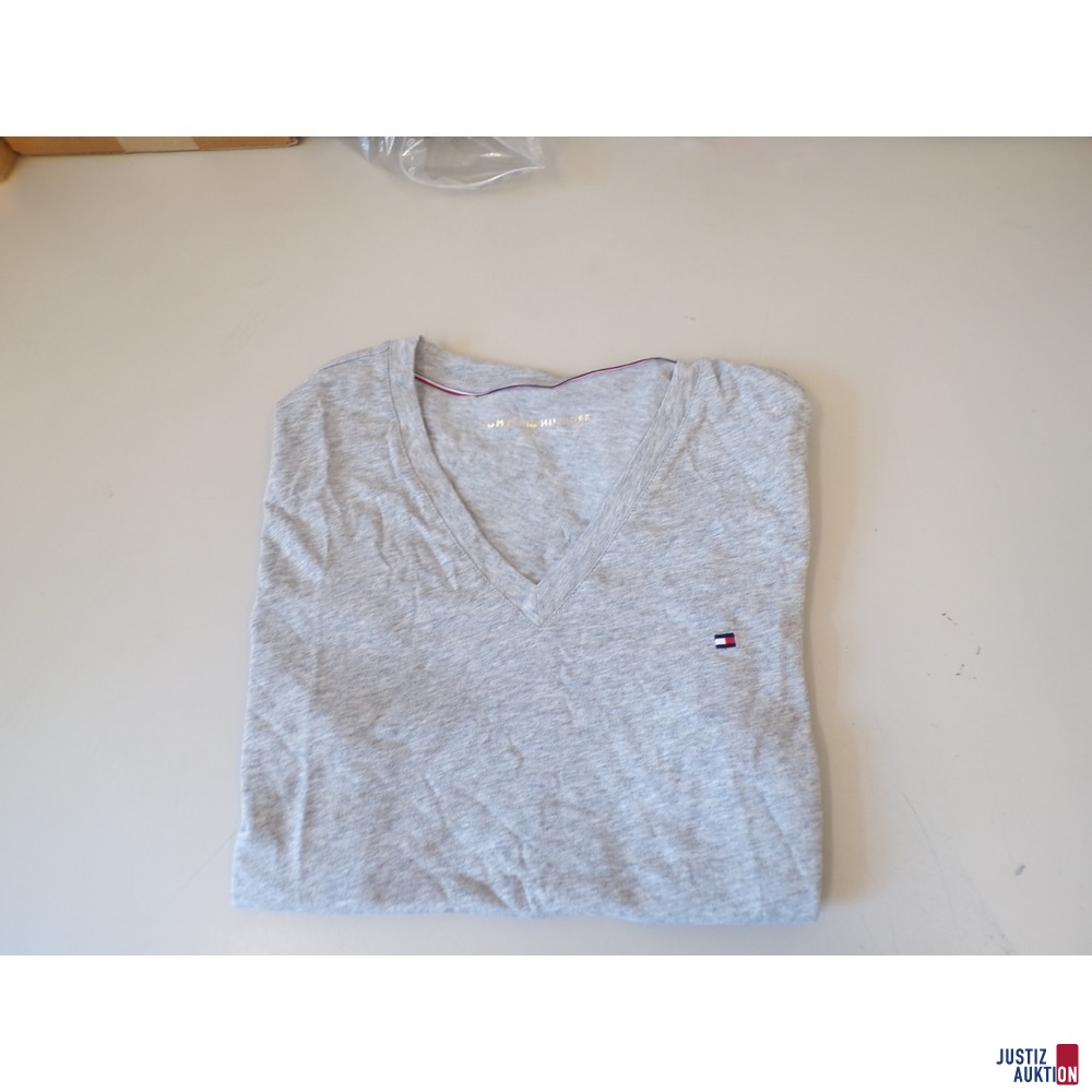 T-Shirt gefaltet