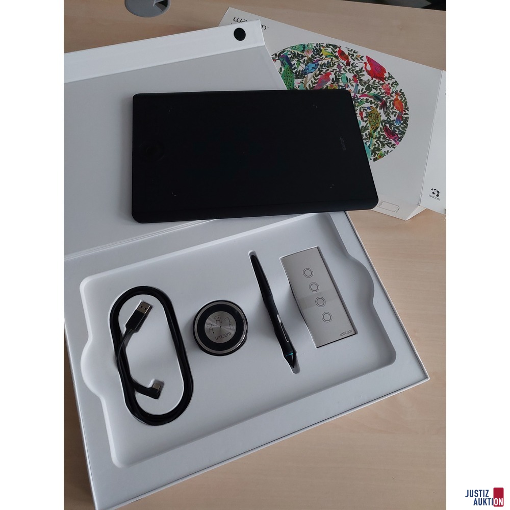 Tablet der Marke Wacom (Grafiktablet) gebraucht/Gebrauchsspuren vorhanden