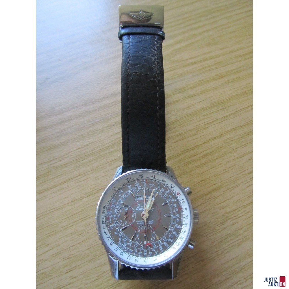 Bild der Uhr mit Armband und Zifferblatt