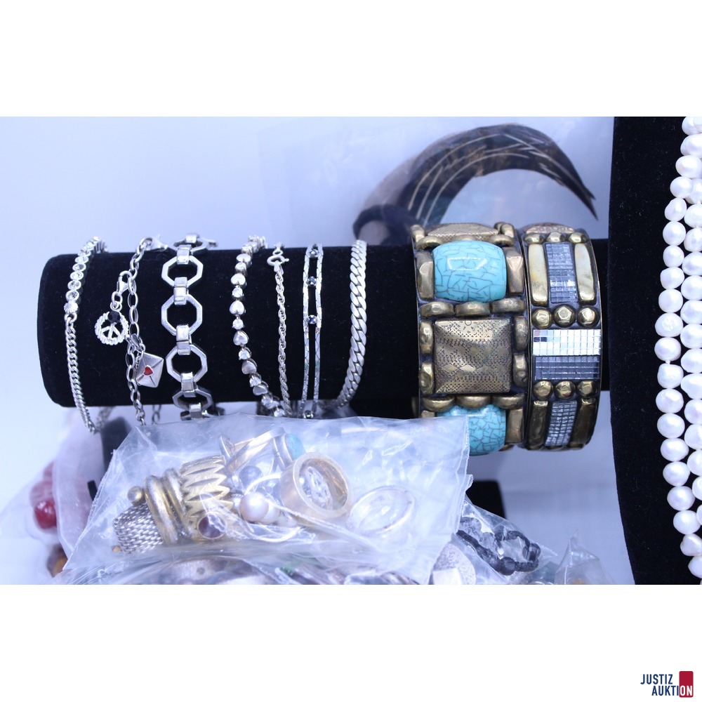 Armbänder