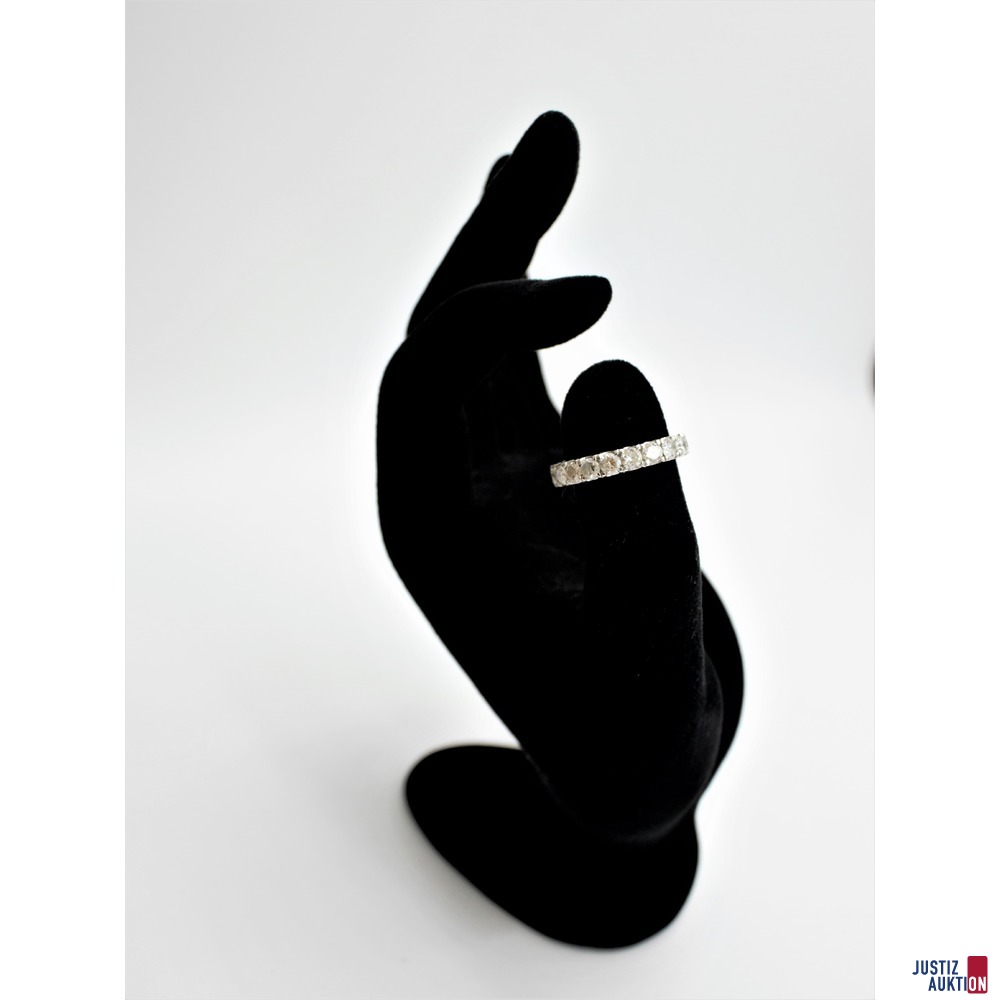 Weißgold Ring mit 20 Brillanten