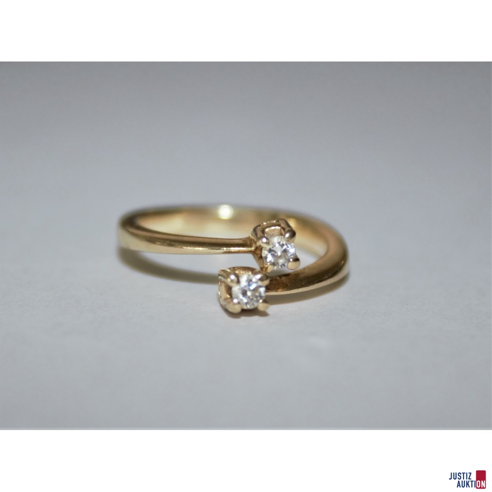 Ring mit zwei Brillanten