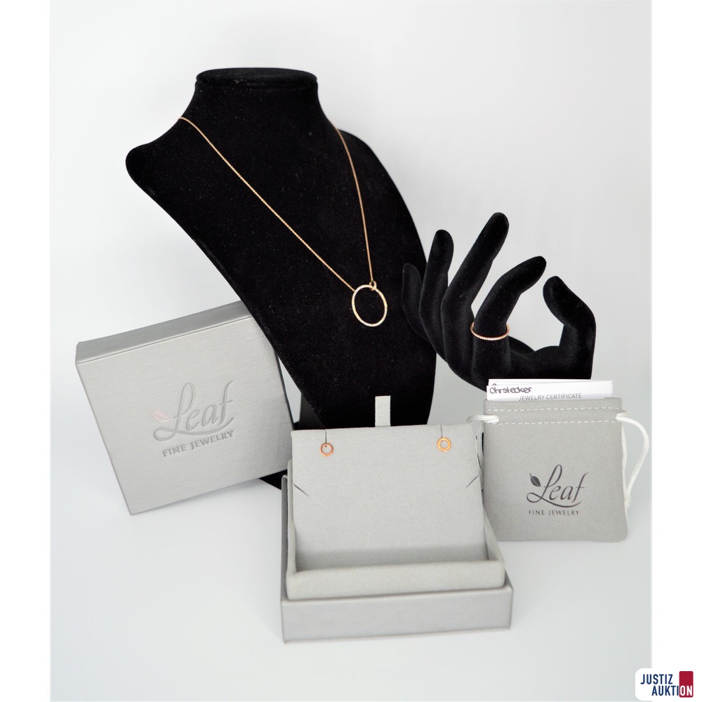 Schmuck mit Verpackung