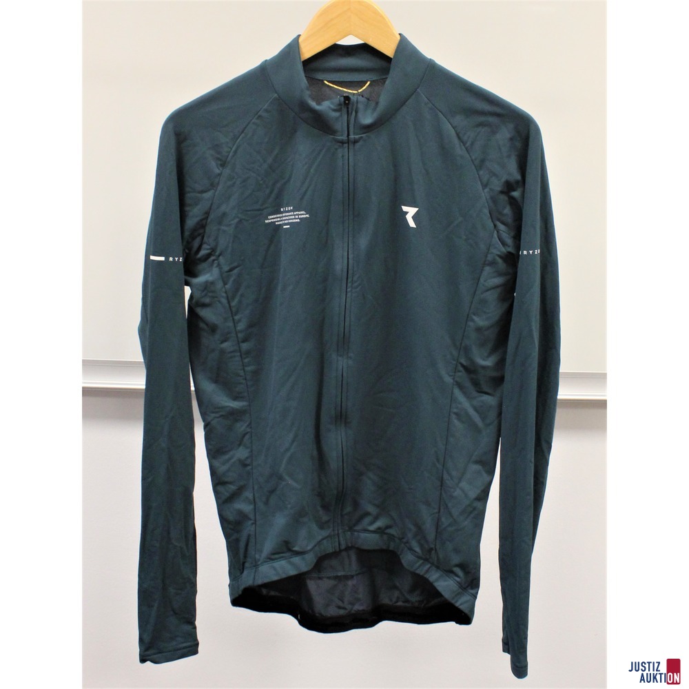 Frontalansicht der Sport Pulloverjacke Zipper