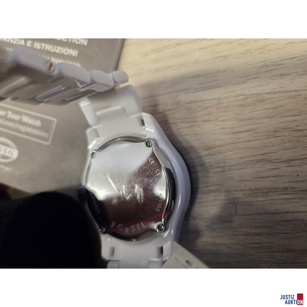Armbanduhr – foto 2 – kavel bij Justiz-Auktion, Mühlacker