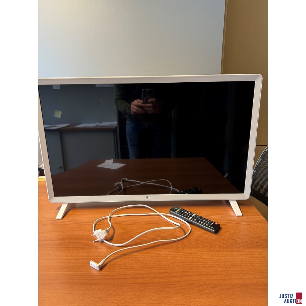Fernseher LG 32 Zoll 32K6200PLA gebraucht/Gebrauchsspuren vorhanden
