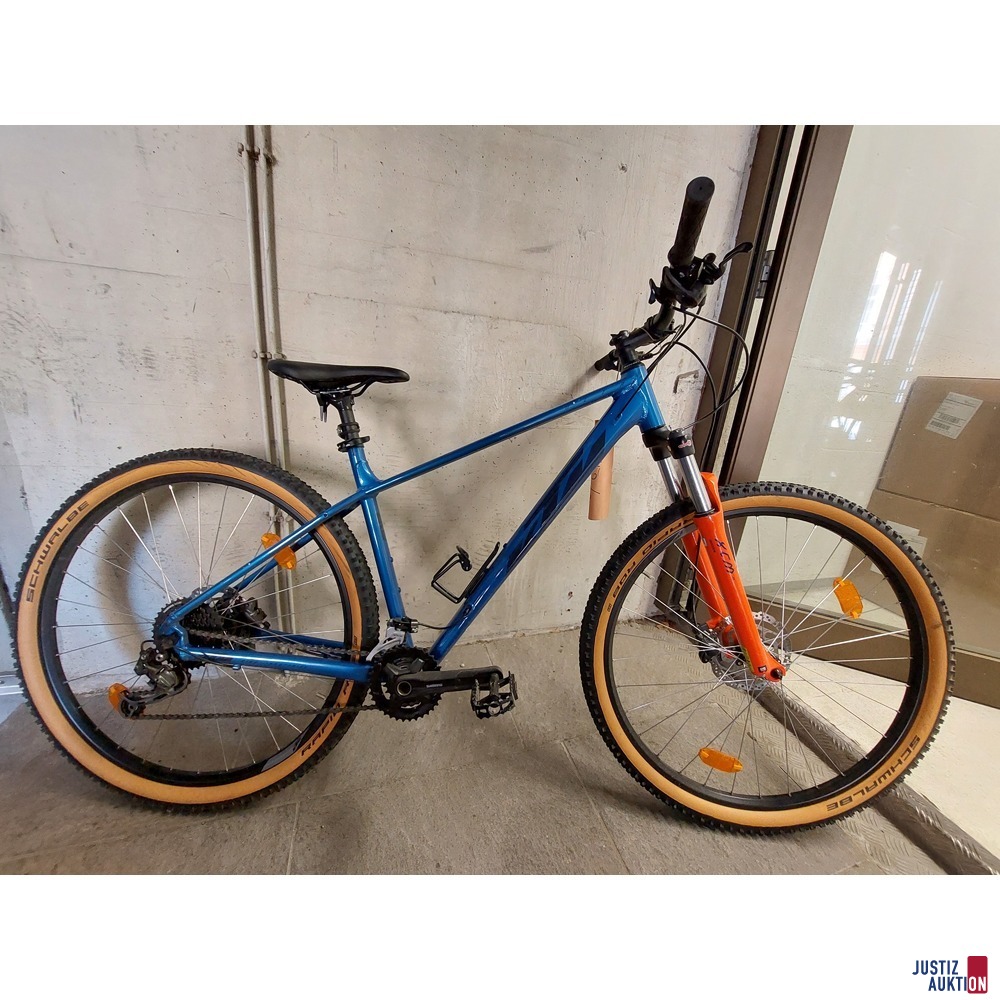 Mountainbike der Marke KTM gebraucht/Gebrauchsspuren vorhanden