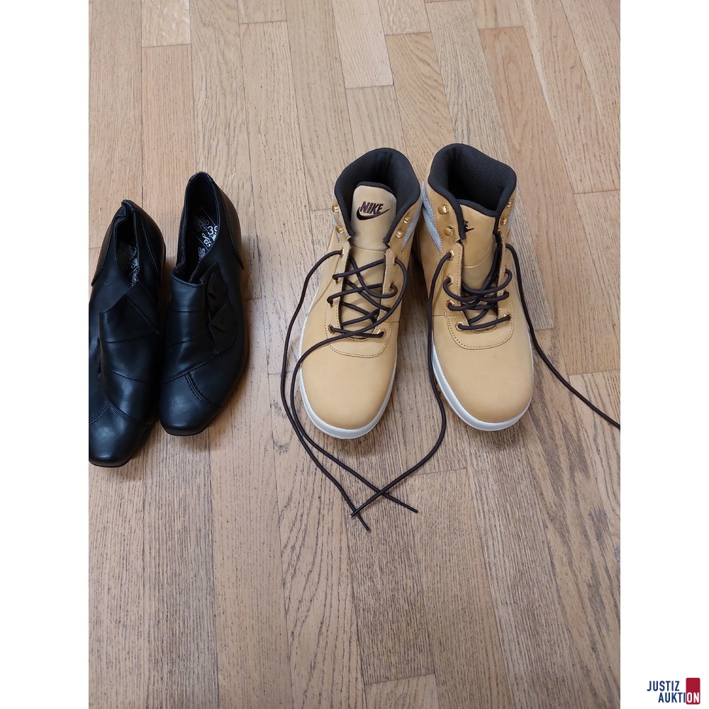 Diverse Damen und Herren Schuhe